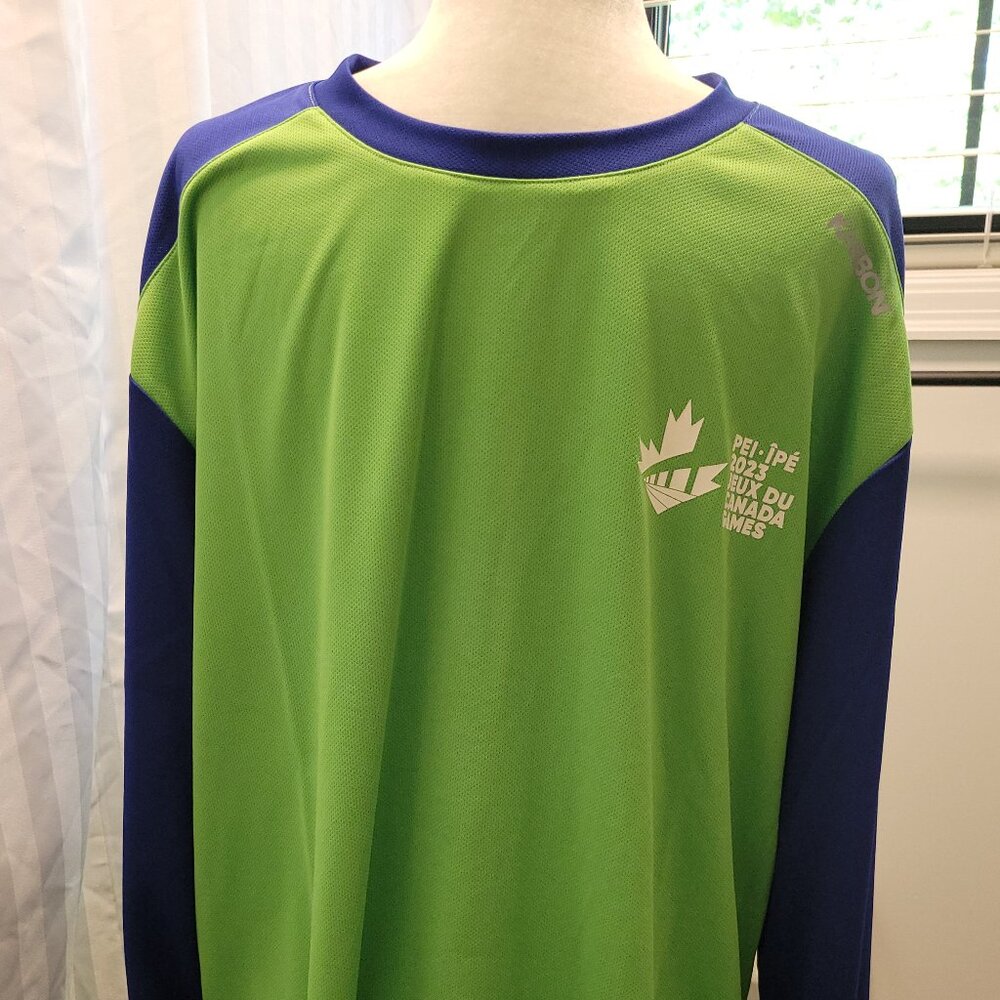 Men's Karbon long sleeved workout top NWT